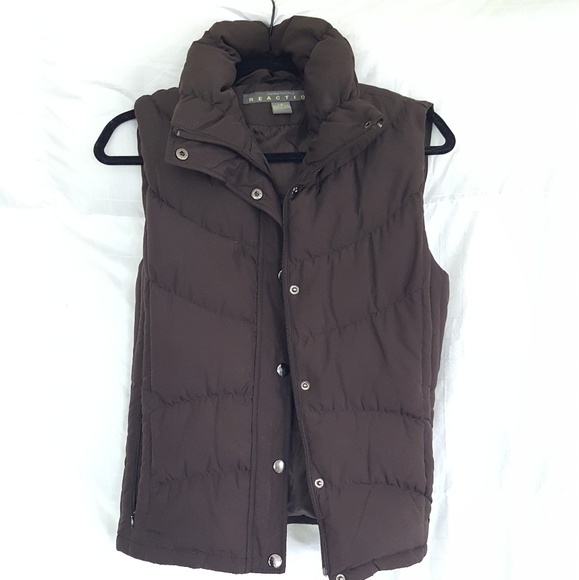 Kenneth Cole Reaction Jackets & Blazers - Kenneth Cole Reaction puffer vest.  Sz  L